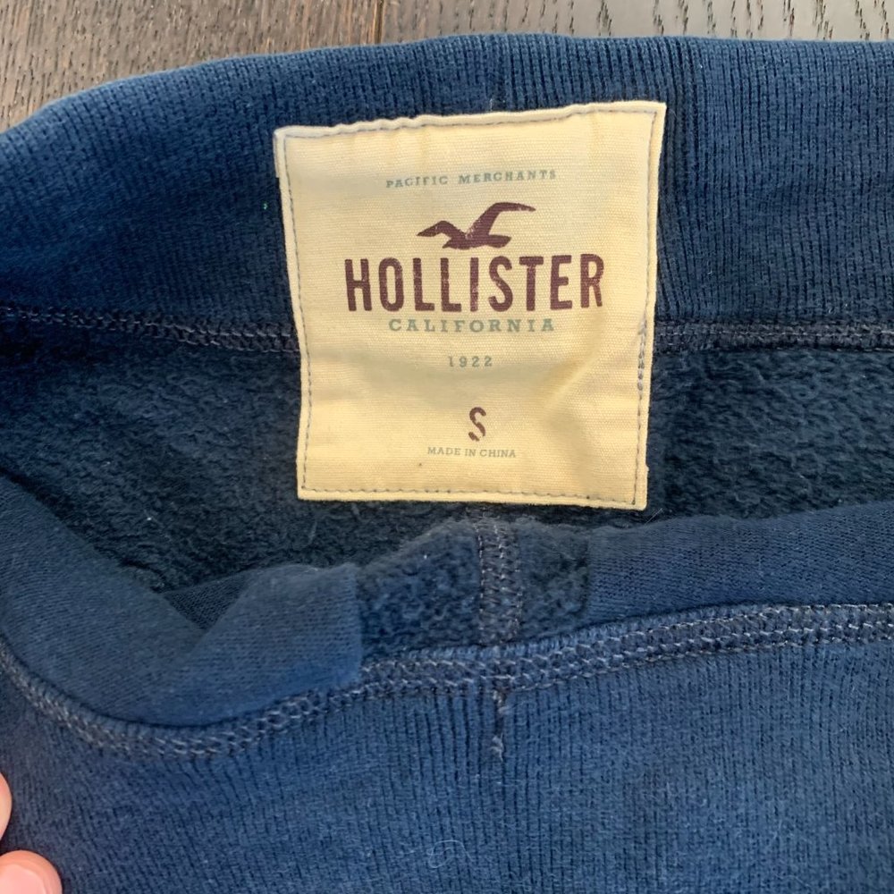 Hollister Sweatpants Shorts Small - Picture 2 of 3
